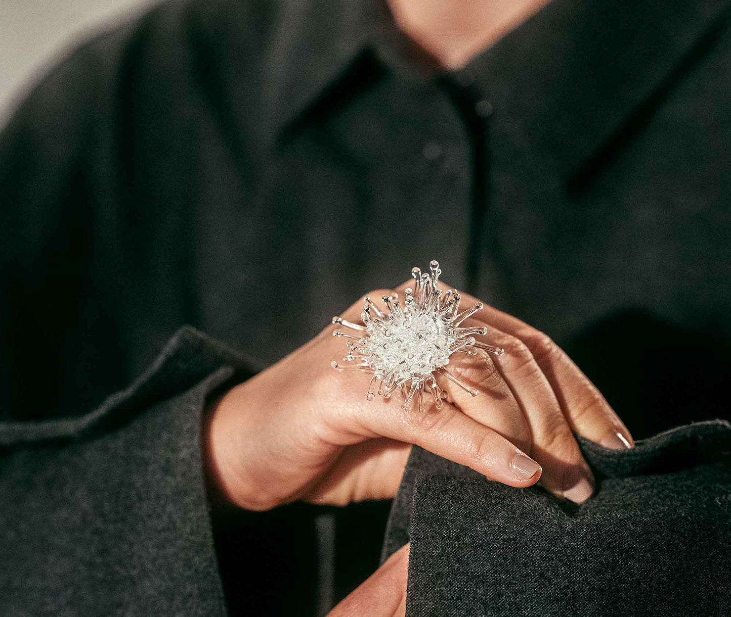 Eugenia – Statement Ring aus Glas & Silber